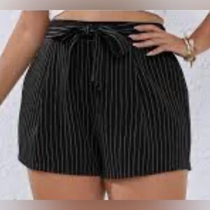 🌈 Black Pinstriped High Waist Women's Shorts